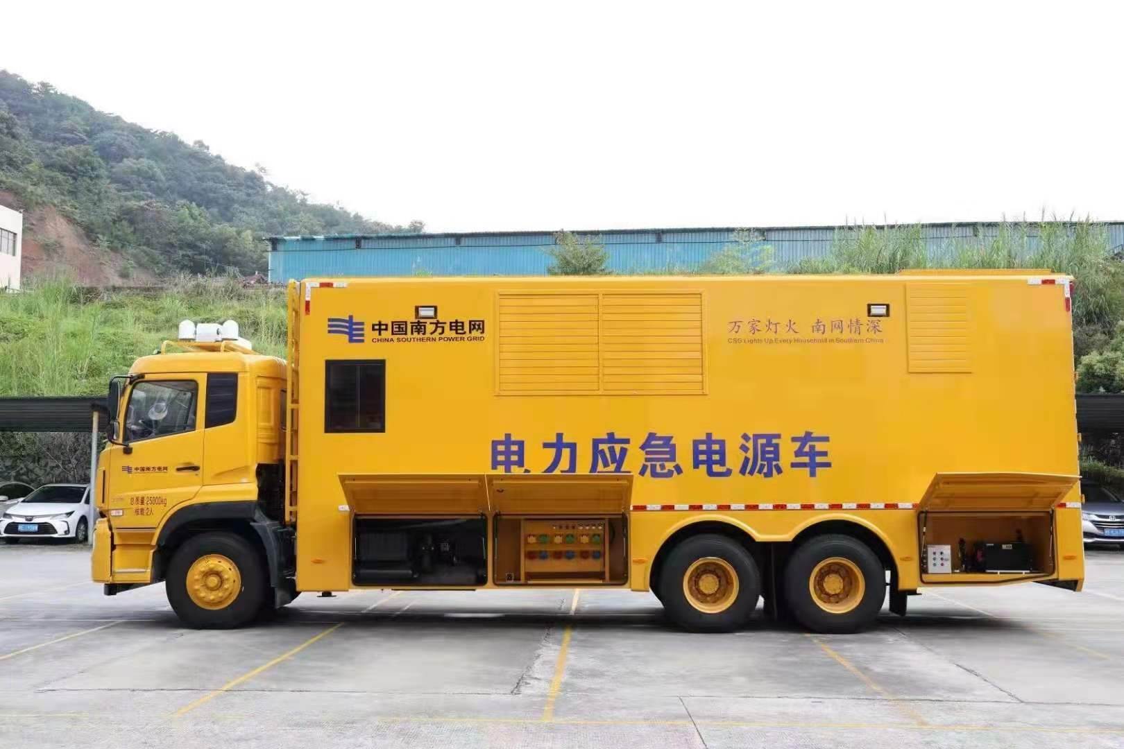 小金安康大型柴油发电机发电车UPS电源出租租赁